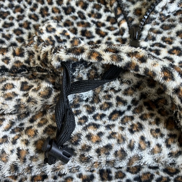 Urban Outfitters Cropped Quarterzip - Picture 5 of 5